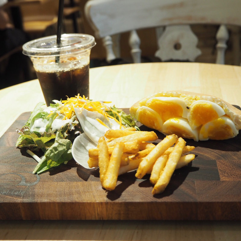 デビルピタサンドイッチ(Béchamel Café（ベシャメルカフェ）)