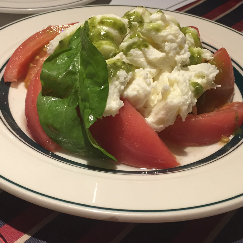 モッツァレラチーズとトマトのジェノバソース(ゴッチーズビーフ 四条木屋町 （Gottie'sBEEF）)