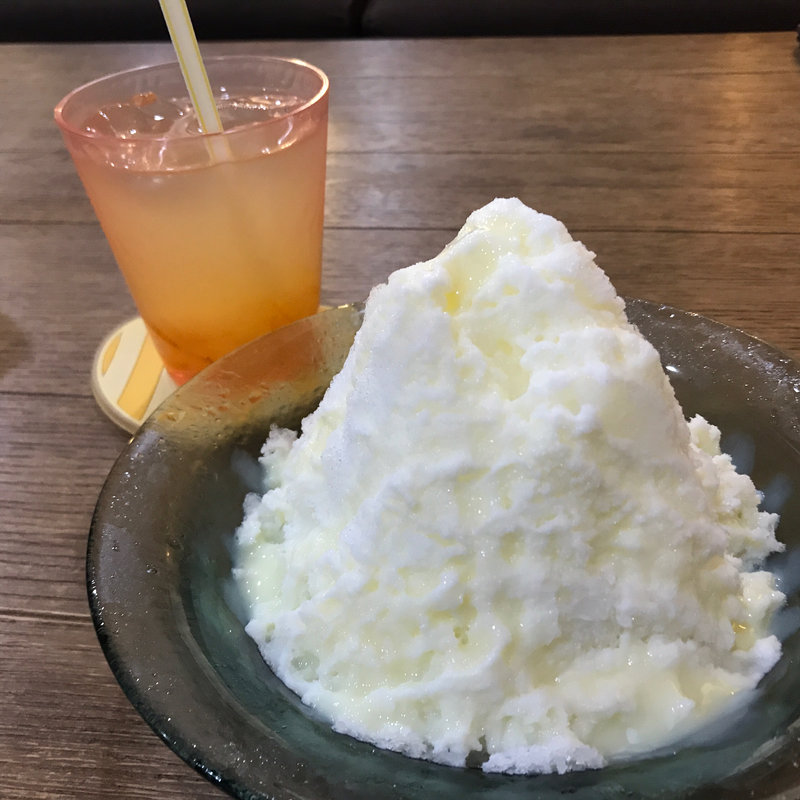 ふわふわ山盛り氷(cafe koume)