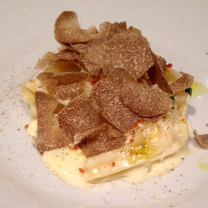 イタリア産フレッシュポルチーニのタリオリーニ(オステリアアズーロ)