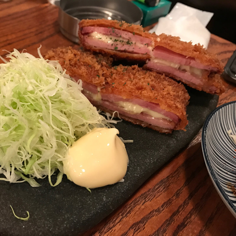 チーズハムカツ(やきとんひなた池袋東口店)