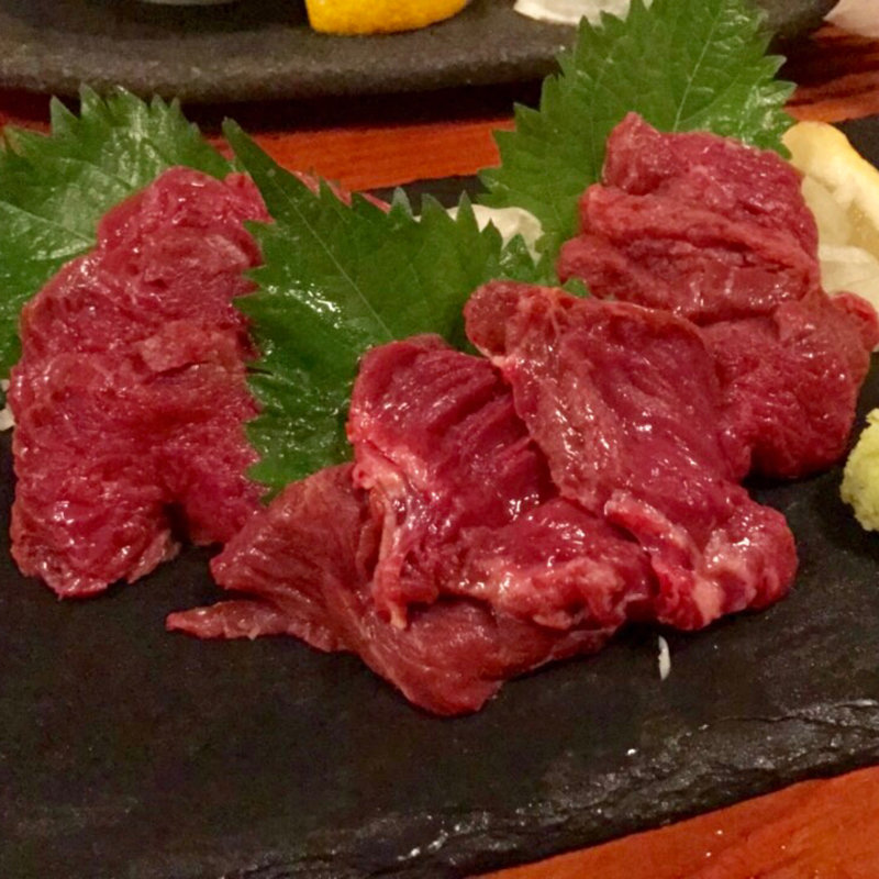 馬刺し 赤身(やきとんひなた池袋東口店)