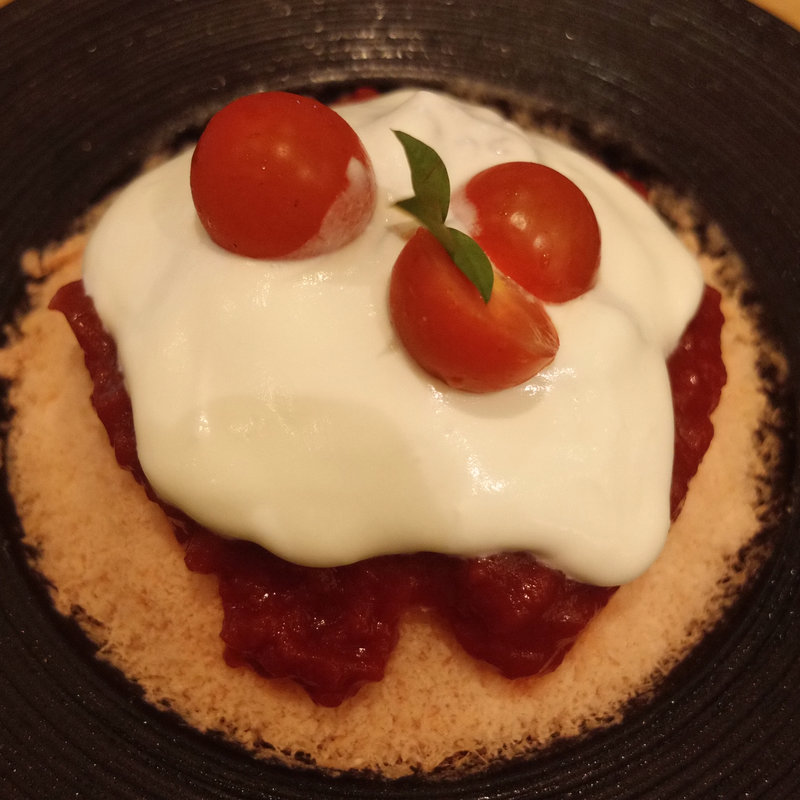 ふんわりかき氷(雪トマト)(IVO CORSIN 博多マルイ店)