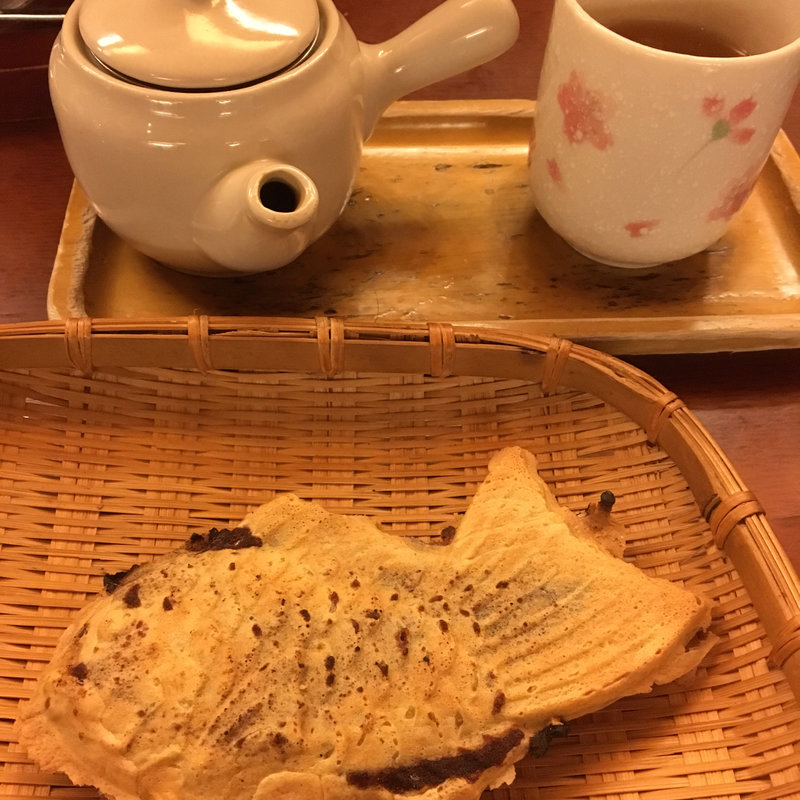 たいやきセット(ナニワヤ・カフェ （Naniwaya cafe）)