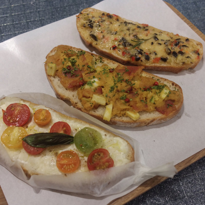 タルティーヌ3種(ゴントラン シェリエ 福岡パルコ店 （GONTRAN CHERRIER）)