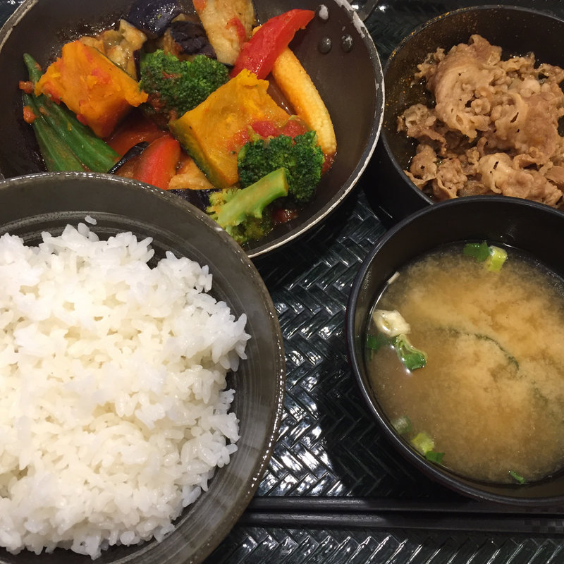 ベジ牛定食(はなまるうどん 広島宇品店 )