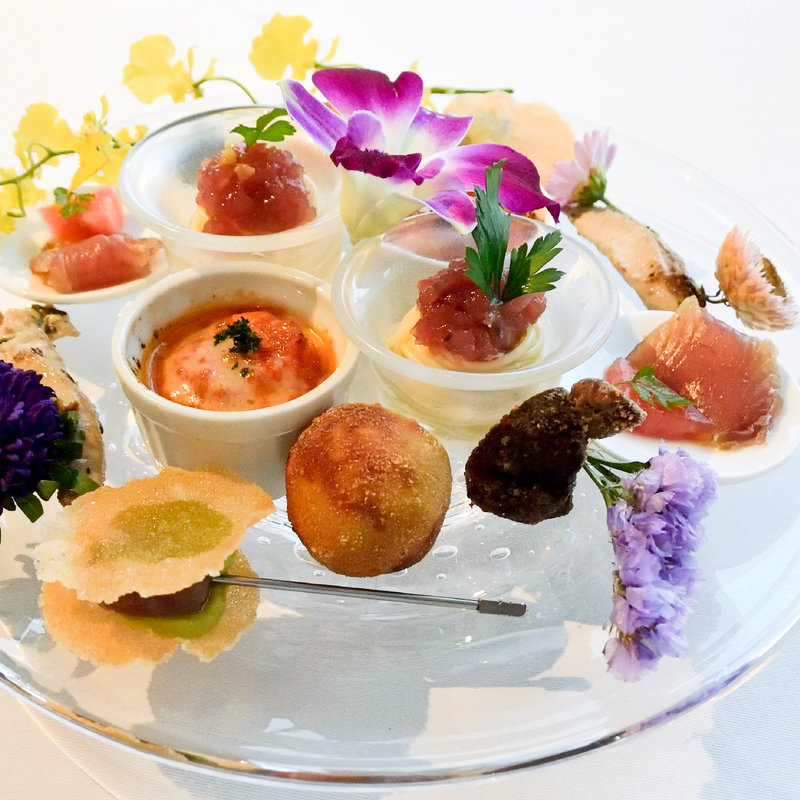 鰹のアンティパスト・ミスト 皿鉢料理スタイル(星野リゾート ウトコ オーベルジュ＆スパ （【旧店名】UTOCO Deep Sea Therapy CENTER ＆ HOTEL）)