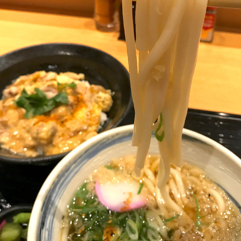 親子丼セット(浪花そば エキマルシェ新大阪店)