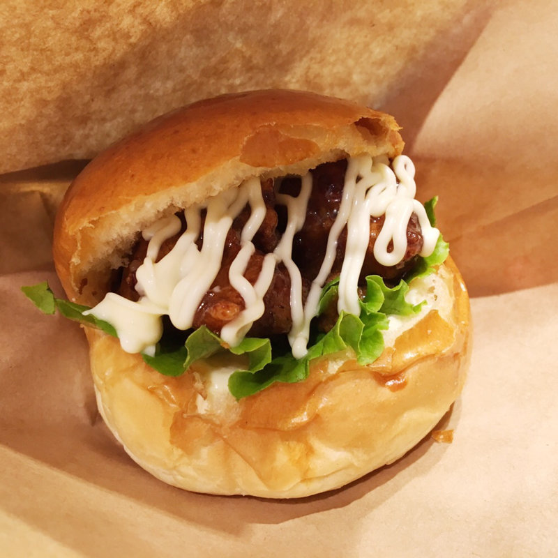 りょうばぁちゃんのザンギパン(GARAKUPAN)