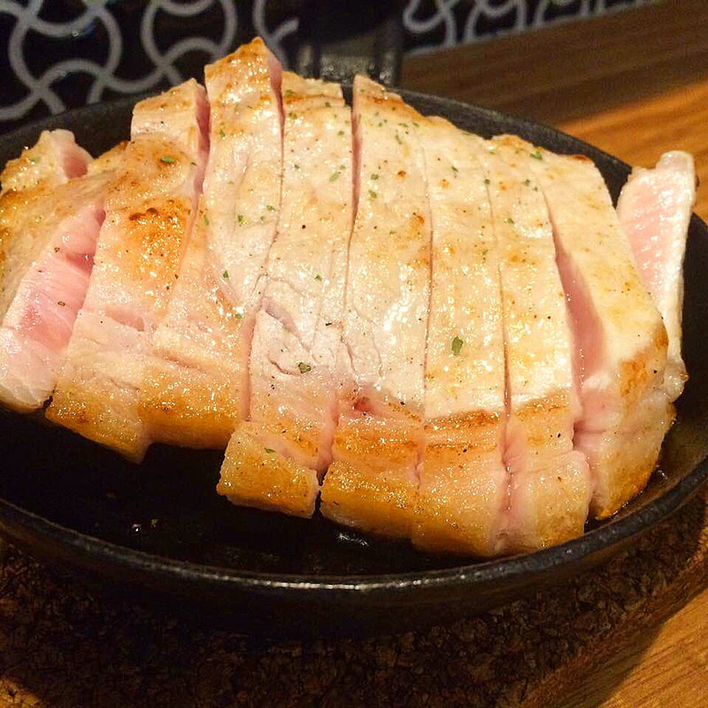 芳寿豚のロースステーキ(コバチ )