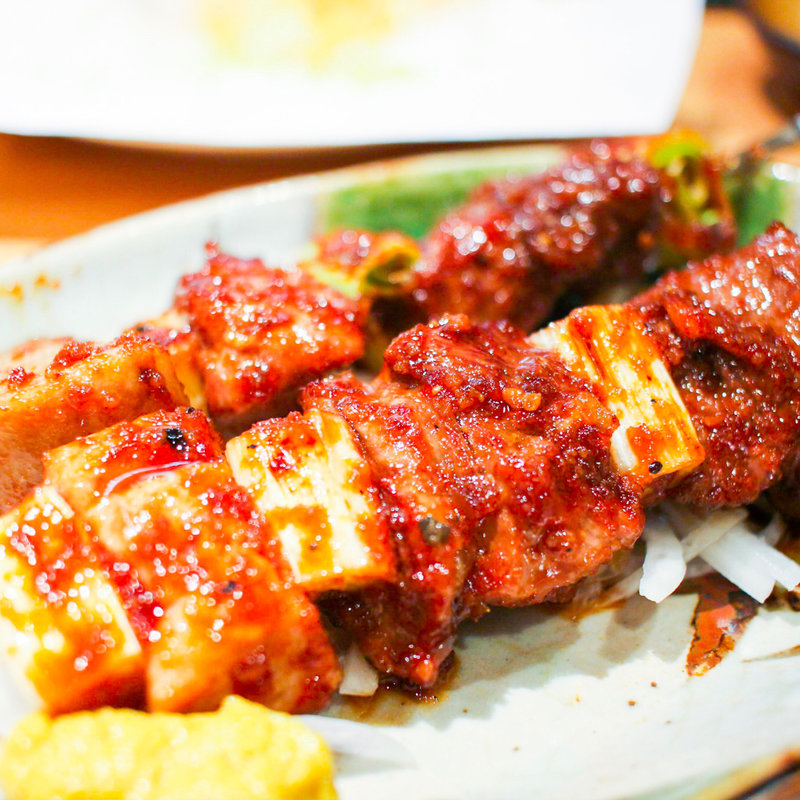 本マグロかぶと肉のネギマ(居酒屋 艶次郎 )