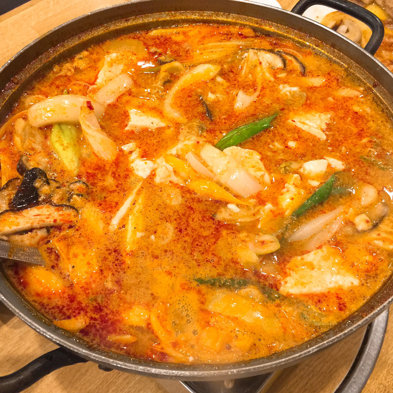 スンドゥブ(梁 (やん)の家 新大久保本店)