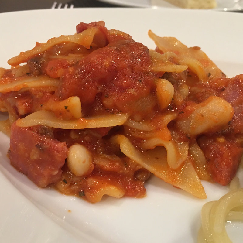 牛スジと白いんげん豆のパンタッチェ(da olmo)