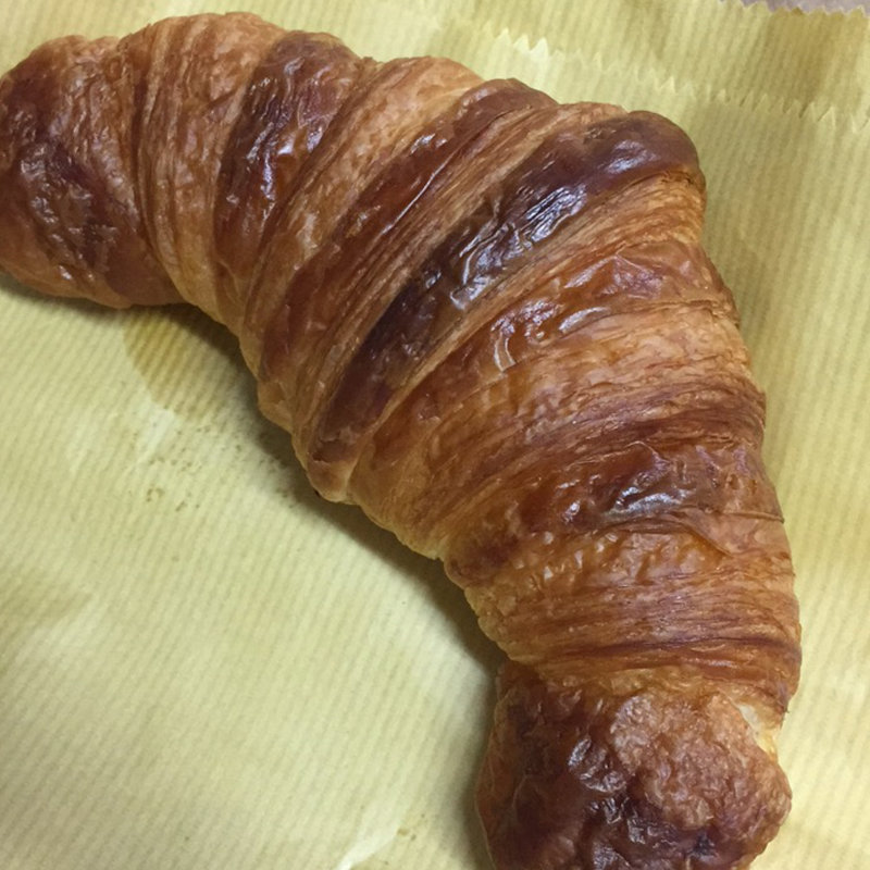 クロワッサン(ブーランジュリ　シェ　ジョルジュ （Boulangerie Chez GEORGES）)