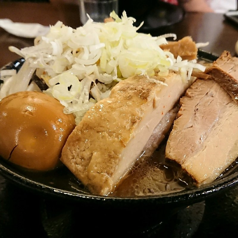 極み盛りうま煮醤油ラーメン(うま煮ラーメン　醤　船橋新高根店)