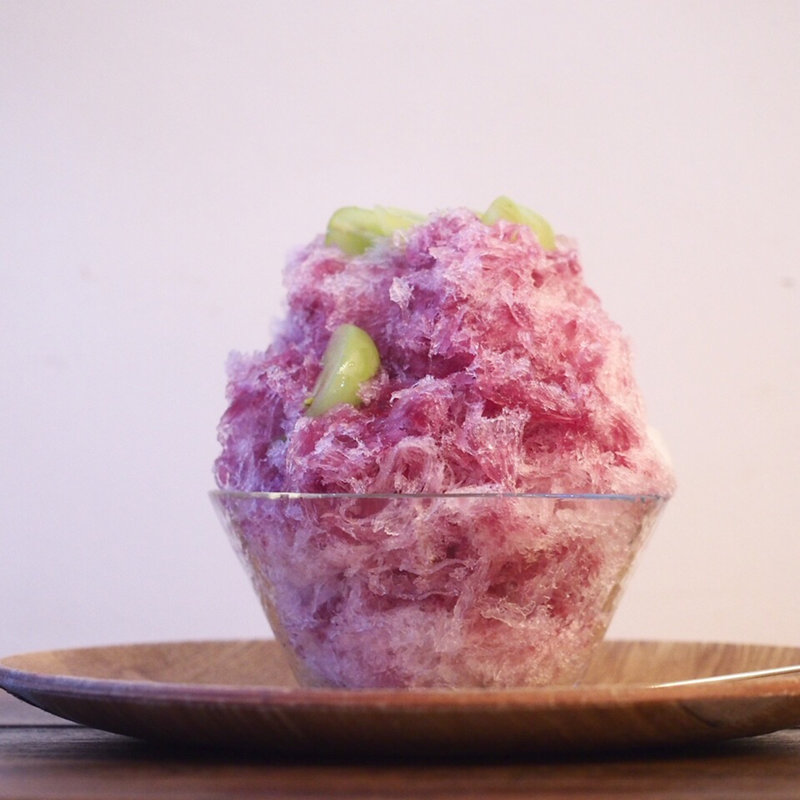 山ぶどうシャインマスカットのせ(パンとお菓子のセレクトショップ べつばら)