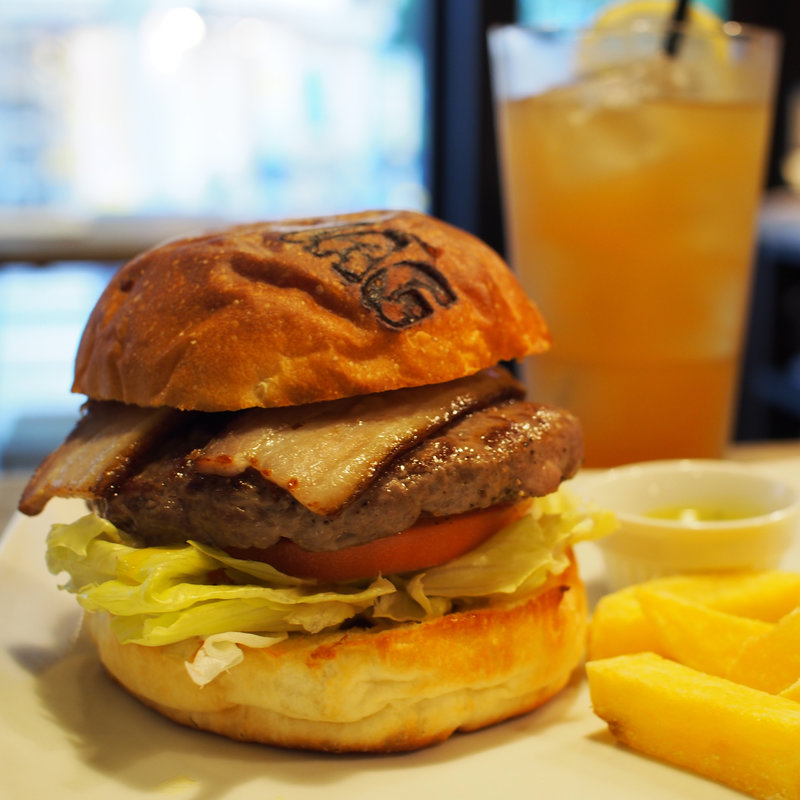 ベーコンバーガー(jagbar potato & hanburger)