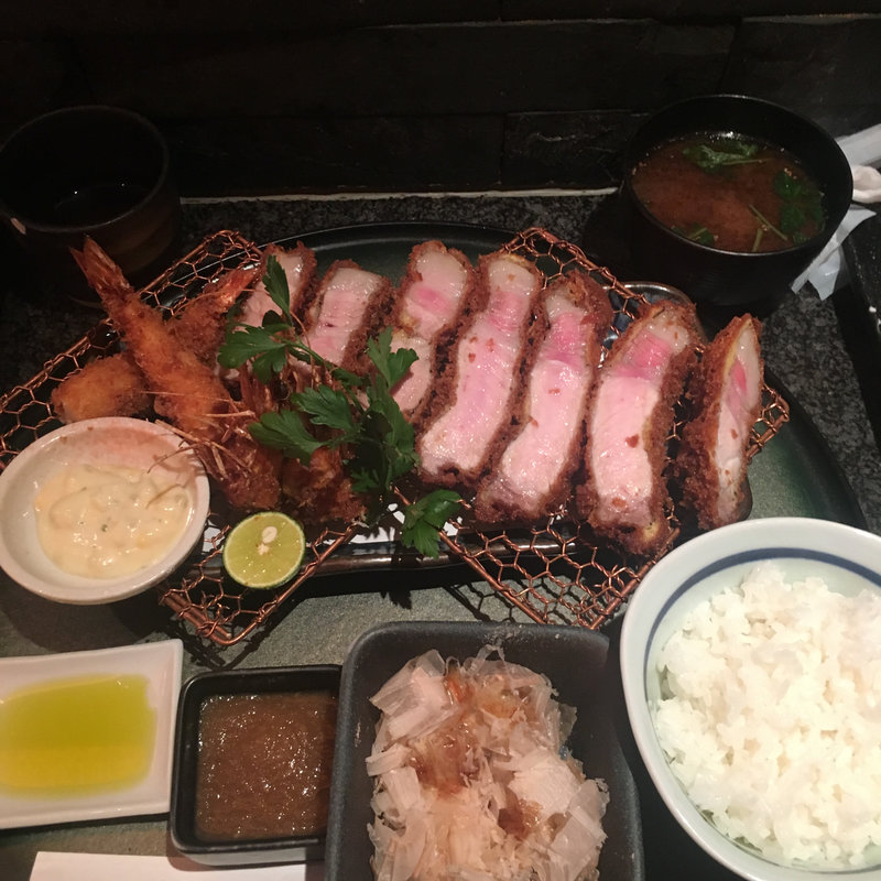 上ロース(60匁)&天使のエビフライ(とんかつ マンジェ)