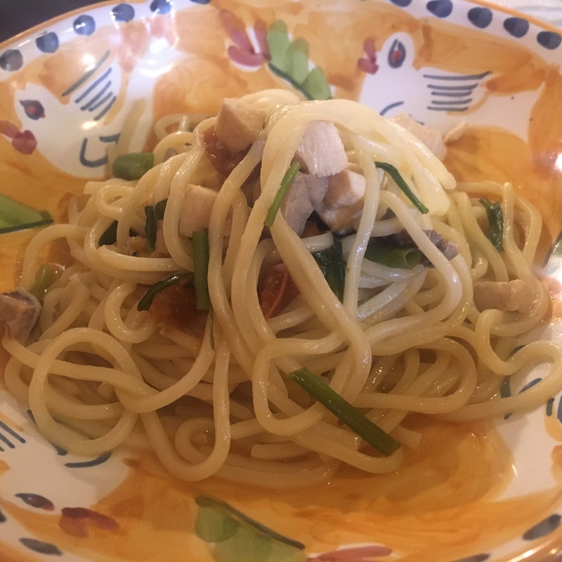 手打ちトンナレッリ メカジキと野菜のオイルベース(Hostaria CasaBella ホスタリア カーサベッラ)