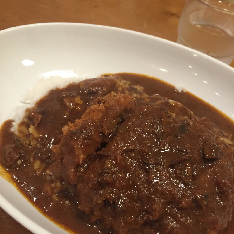 メンチカツカレー(季)