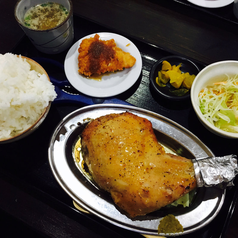 骨付もも肉定食(和かな家 )