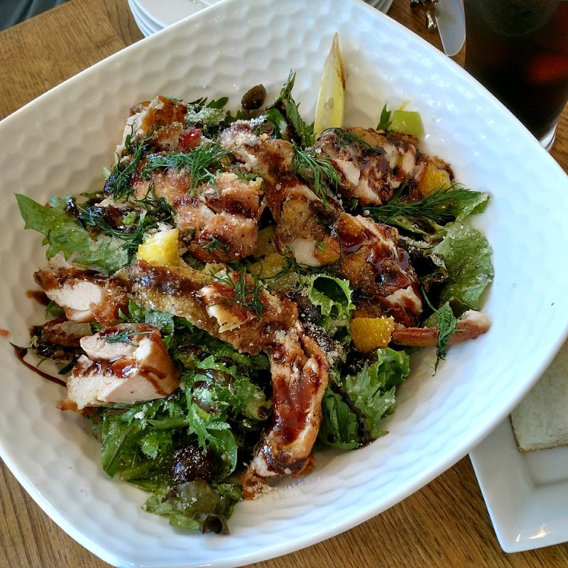 パワーサラダチキンランチ(ラ　ベスパ)