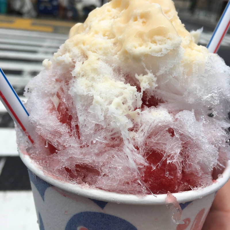 かき氷（イチゴ）(お菓子工房 Whip（ホイップ）)