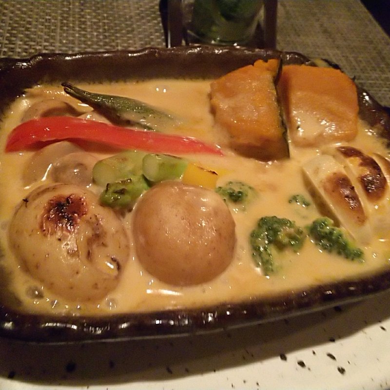 バーニャカウダ(happy dining cLover （ハッピーダイニング クローバー）)