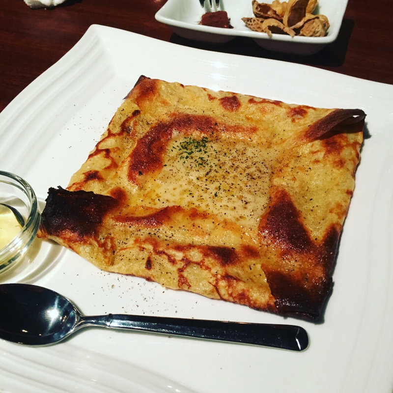 4種チーズのガレット(サラザンバードット （sarrasin bar dot）)