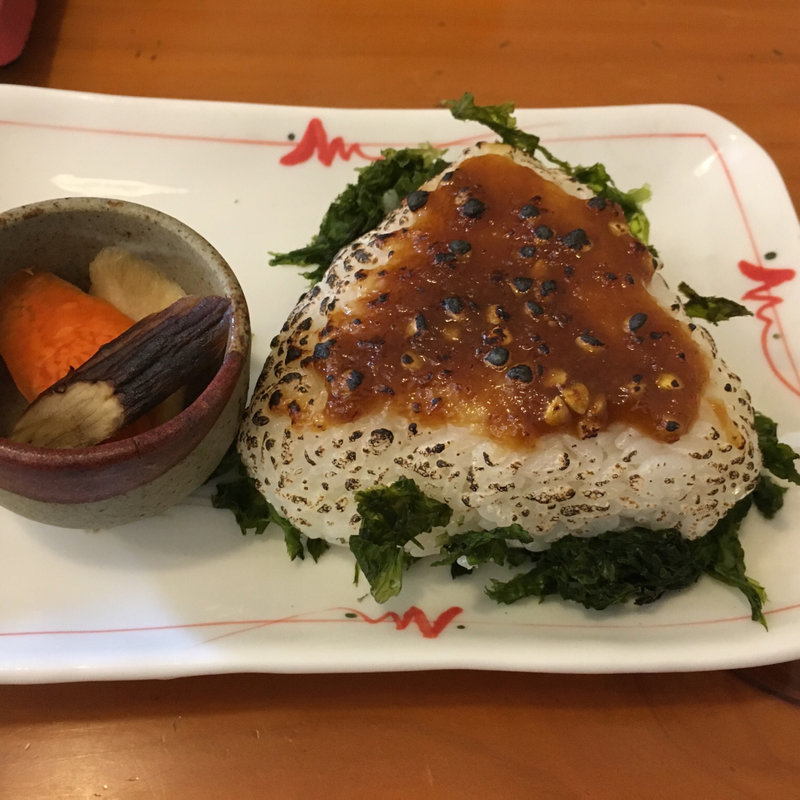 そば味噌焼きおにぎり(そば屋 けん豆 )