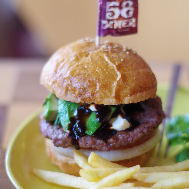 アボカドクリームチーズバーガー(58DINER)