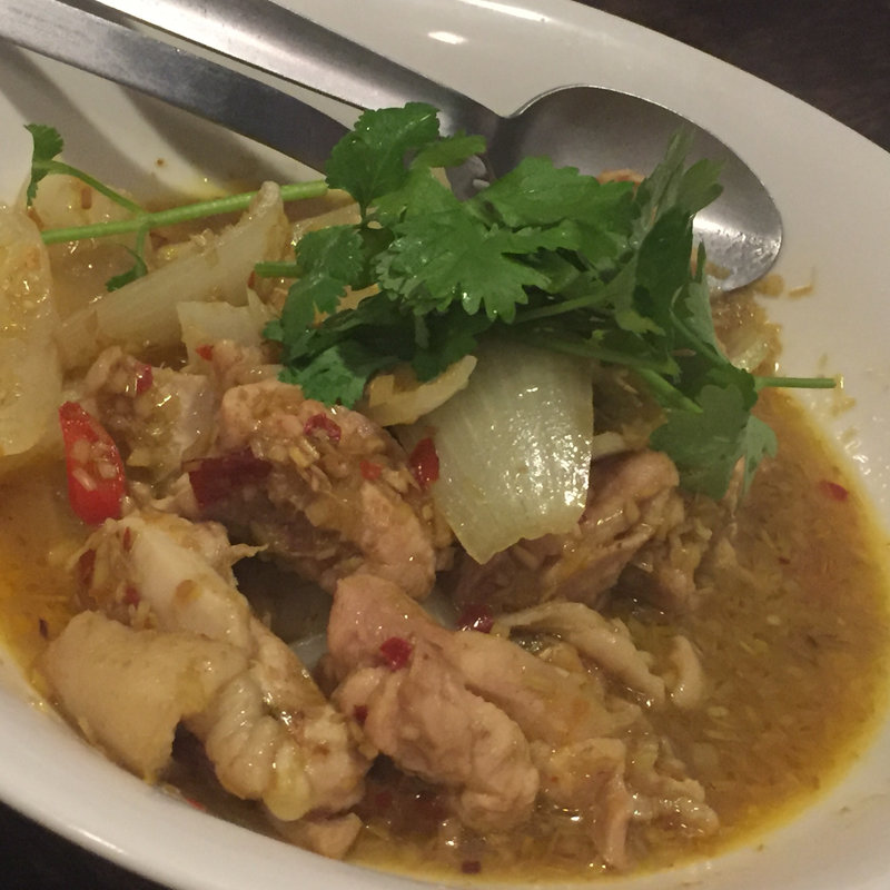 レモングラスと鶏肉(ミ・レイ)