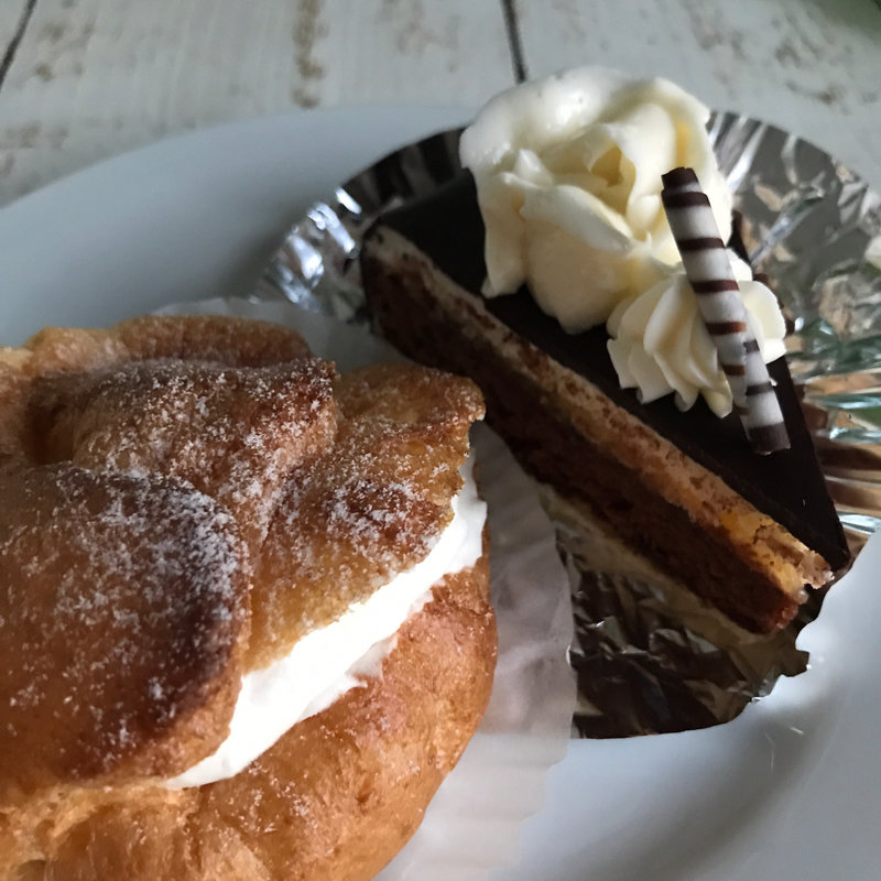 ショコラと生シュークリーム(好月堂)