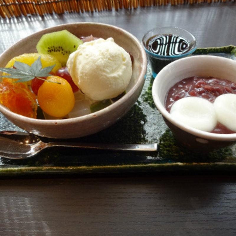 クリームあんみつ (横浜元町 香炉庵)