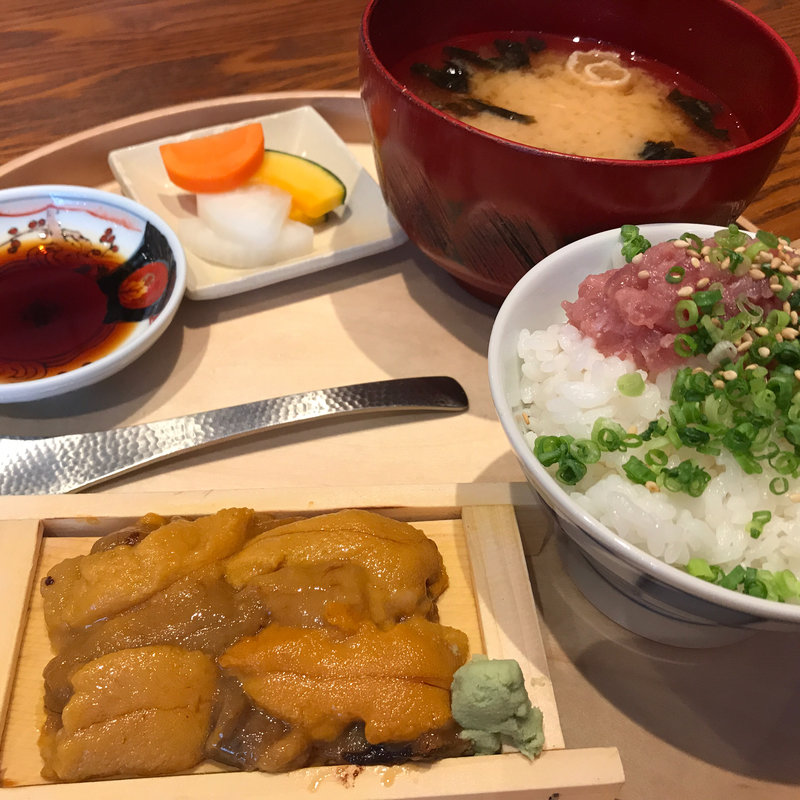 国産板うに御膳(銀座 虎杖)