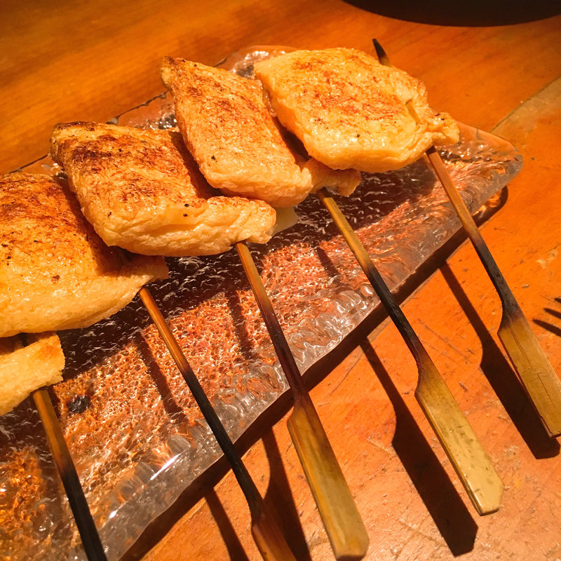 油揚げラクレット(ビストロ ハッチ)