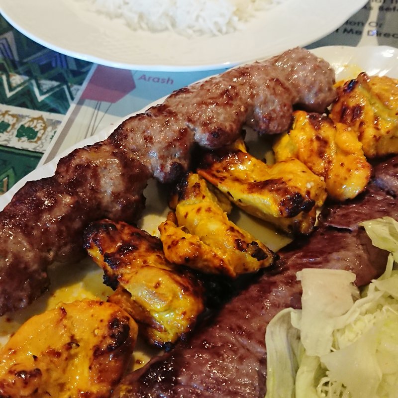 ペルシャ料理　ミックスキャバブ3本(アラシのキッチン （Arash's Kitchen）)