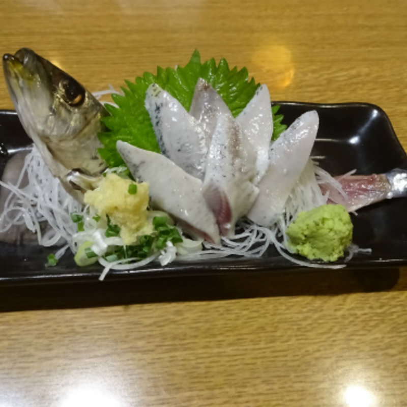 イワシの刺身(港や 関内店)