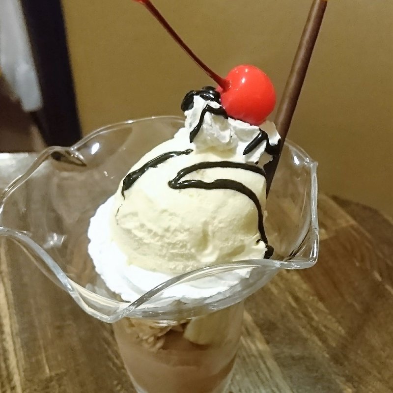 ミニチョコパフェ(マンジャーレ )