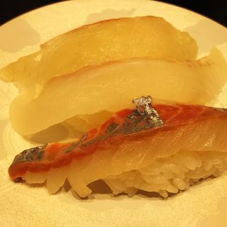 白身魚三カン盛り(回し寿司活 グランツリー武蔵小杉店)