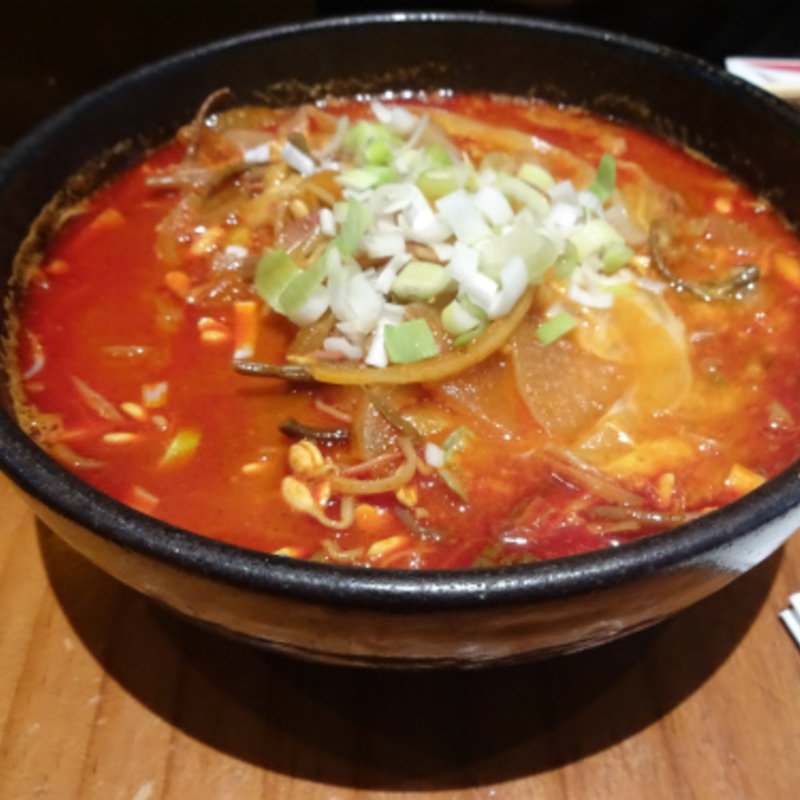 ユッケジャンうどん(ノルブネ 横浜ベイクォーター店)