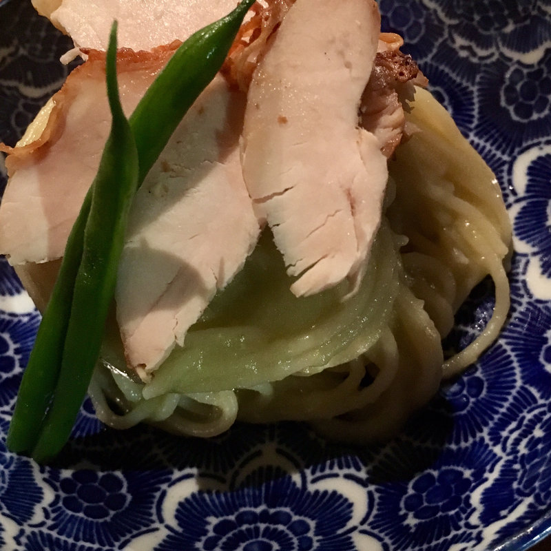 焼き茄子とローストチキンの冷製パスタ(コノ花まひろ )