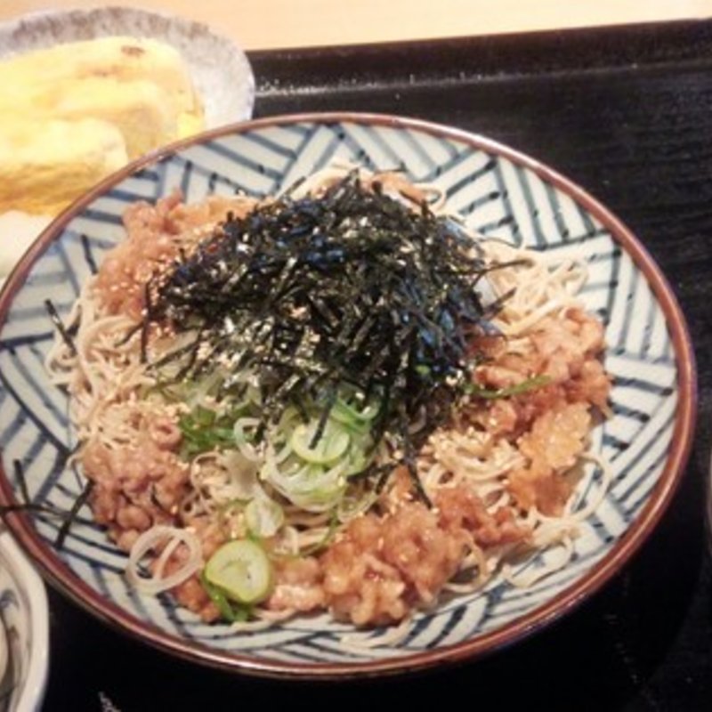 甘辛肉そば　大盛り(石臼挽二八打 まるきそば （まるきそば）)