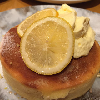 レモンクリームとはちみつのパンケーキ(MARFA CAFE （マーファ カフェ）)
