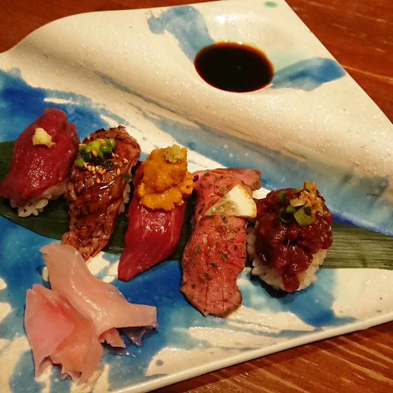 馬肉寿司　5種盛り合わせ　(薩摩の蔵 京橋本店)