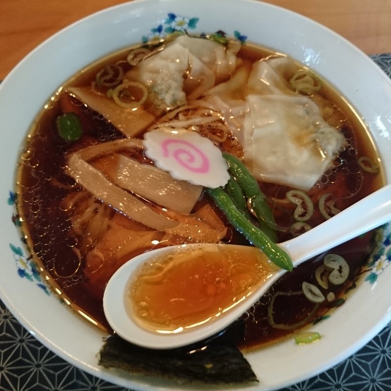 ワンタンメン(みみずく )