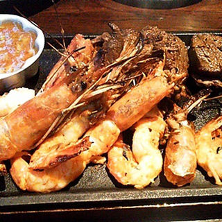 シェラスコ（スパイシービーフとソフトシェルシュリンプ）(TORO （トロ）)