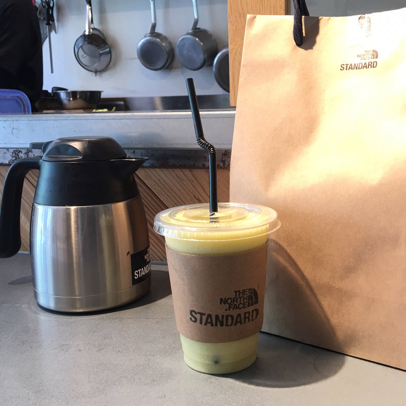 スムージー(THE NORTH FACE STANDARD (ザ・ノース・フェイス スタンダード) 二子玉川)