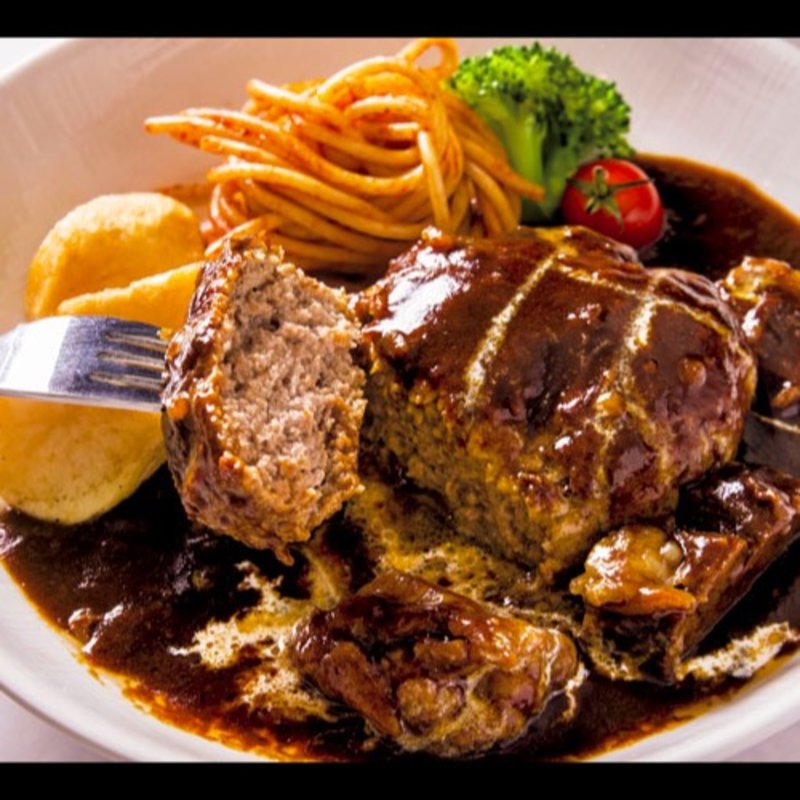 デミグラスビーフシチューの煮込みハンバーグ（ライス付）(榎本ハンバーグ研究所 西ヶ原店)