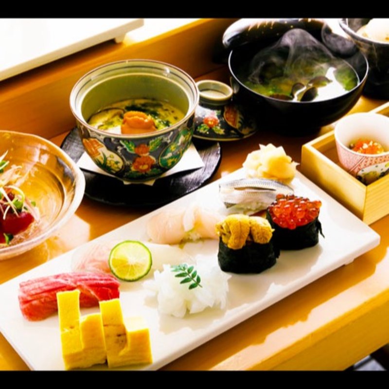 会席献立「華」(なかや寿司)